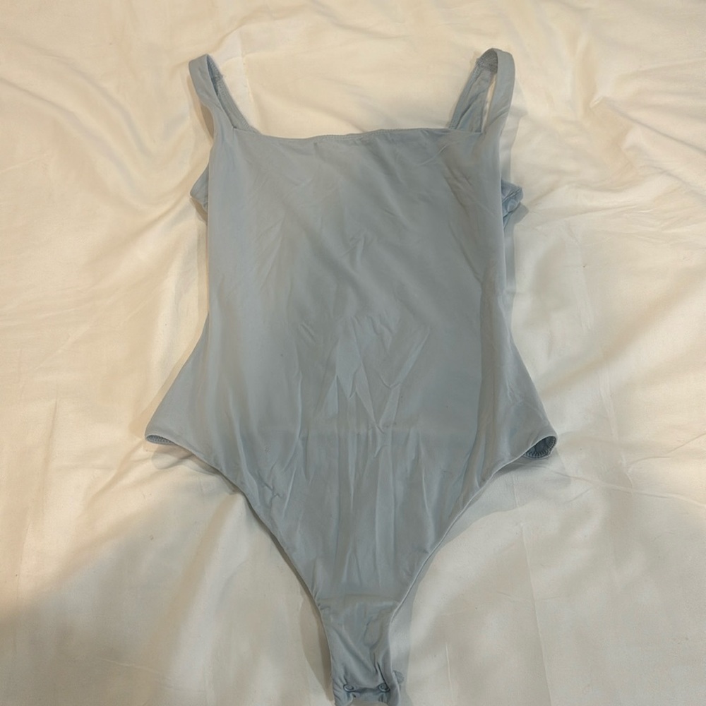 Skims Fits everybody bodysuit